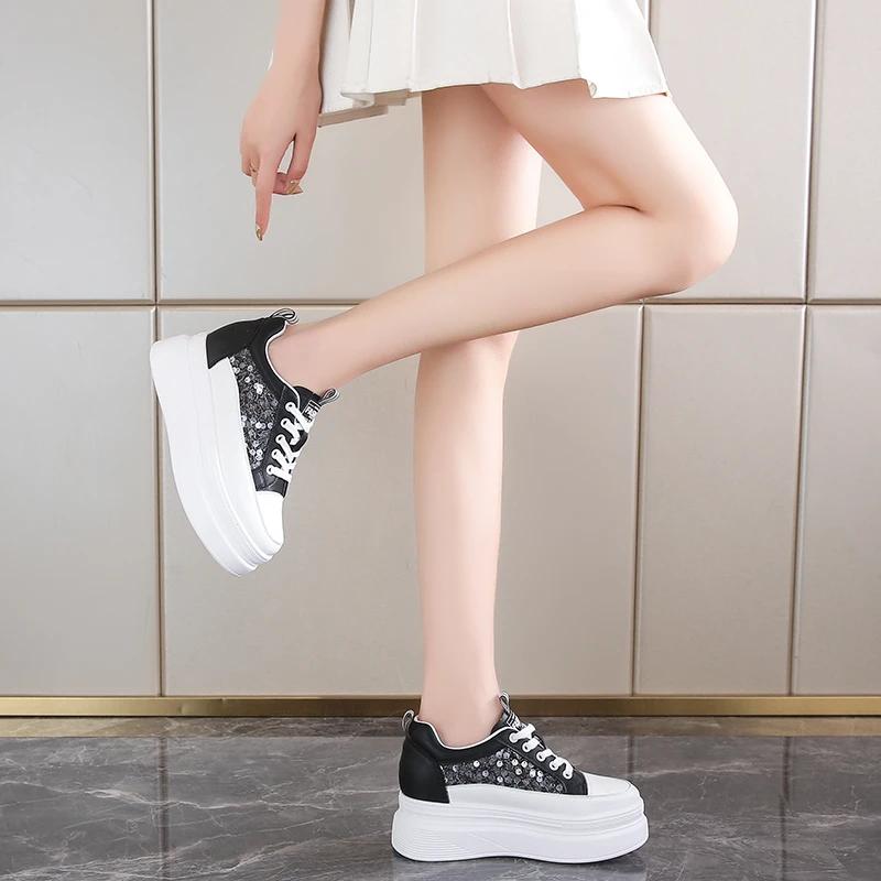 Mesh scobit pantofi albi mici, de vară, respirabil, versatil, tălpi groase, cu înălțime ridicată în interiorul pantofilor de damă