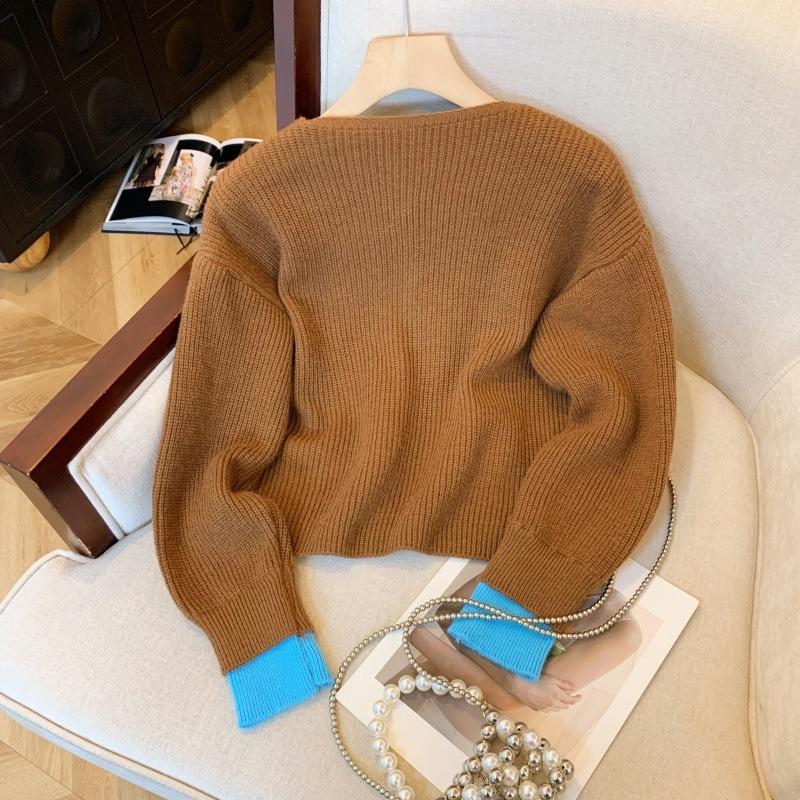 Real shot~ Fake two-piece contrasting color knitted cardigan top, versatile v-neck in autumn and winter, high-end sense, sweater and coat for women