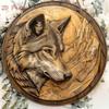 Arte de Parede de Madeira Lobo Rústico Placa Dourada Plana 2D Esculpida Decoração de Fazenda Escritório em Casa Bar Man Cave