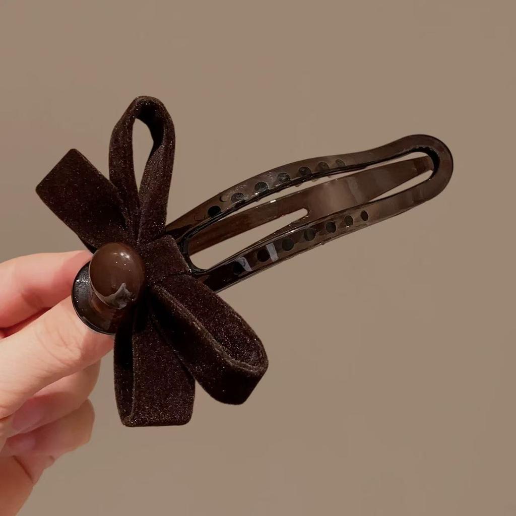 Sweet velvet bow duckbill clip hair clip women's back of the head plate hair clip headpiece 2025 new hair clip!