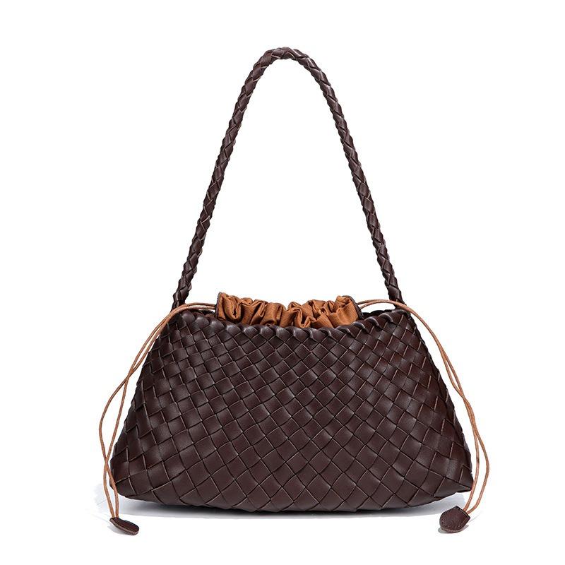 New women's bags, fashionable hand-woven bags, portable vegetable baskets, shoulder bags, personalized crescent bags.