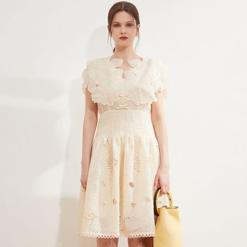

SW French Style Dress with Lace Embroidery Beige(In stock) S((oz S))
