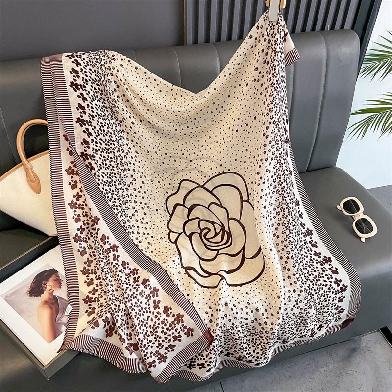 New Spring Women Cotton Scarf Beach Hijab Shawls and Wraps  Luxury Brand Flower Female Foulard Echarpe Designer Bandana