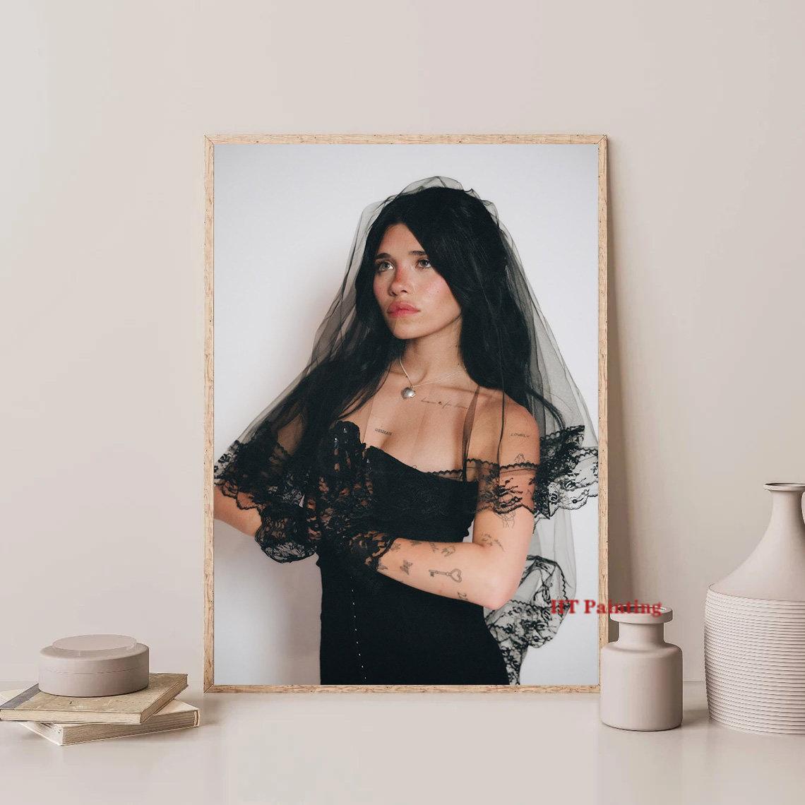 

Nessa Barrett Singer Young Forever Tour 2023 Плакат Картини на полотні Ретро Музика Настінні картини Домашній декор кімнати Подарунок шанувальникам 60X80cm Unframed