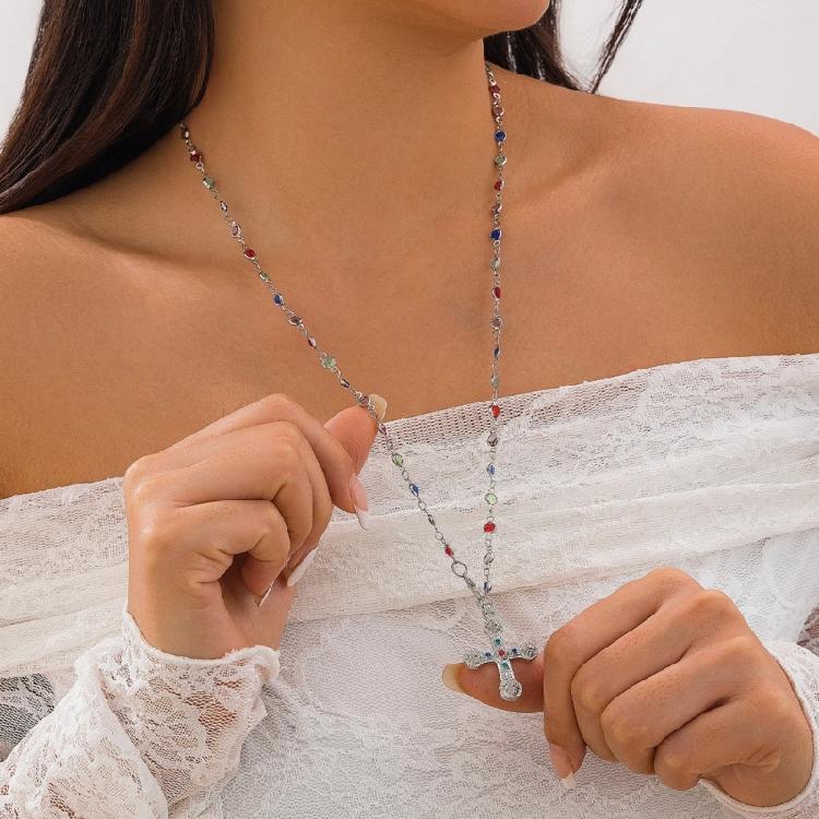 Luxurious Choker Necklace Featuring a Striking Crosses Pendant with Colorful Zirconia for Women’s Jewelry Collection