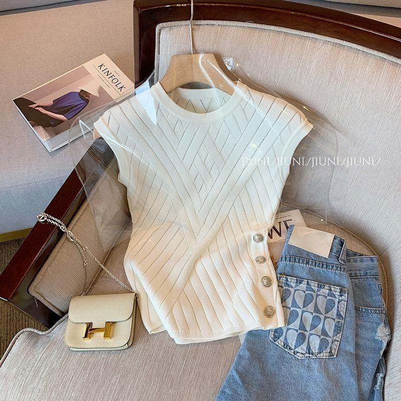 

High-end white sleeveless knitted ice silk short-sleeved shirt women s spring and summer new temperament slim-fit top L білий