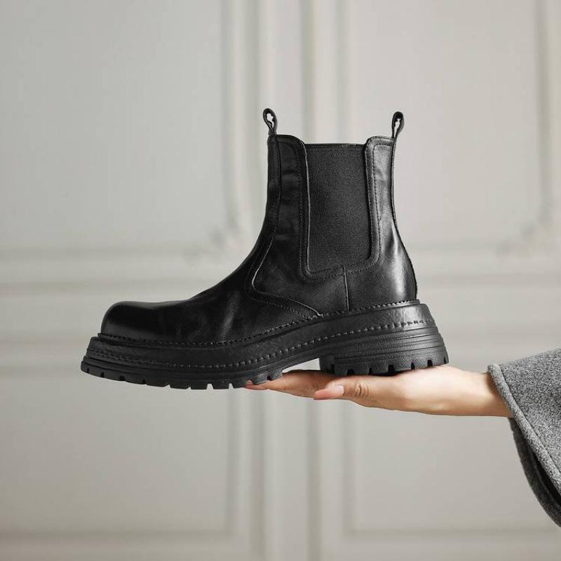 Autumn and Winter Leather Martin Boots Rubber Platform Large Size Women's Boots Comfortable Versatile Cowhide Low Boots New Short Boots Women