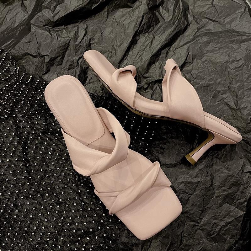 

Stepping on shit sandals femininity socialite word with soft sole white 2025 new summer slippers high heel sandals 40