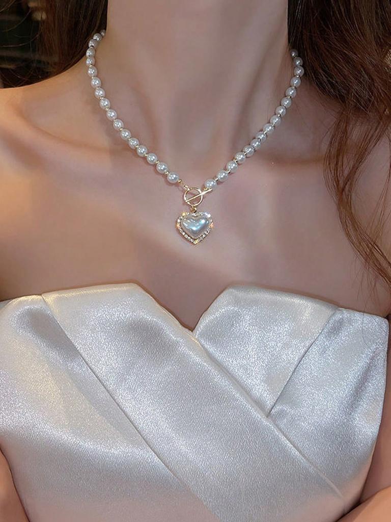 Elegant Faux Pearl Heart Necklace – Minimalist Clavicle Chain With OT Buckle Charm Jewelry, Dainty Valentine's Gift for Women
