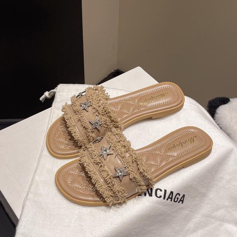 Slippers women's summer wear new fashion rhinestone one-word flat-bottomed beach sandals