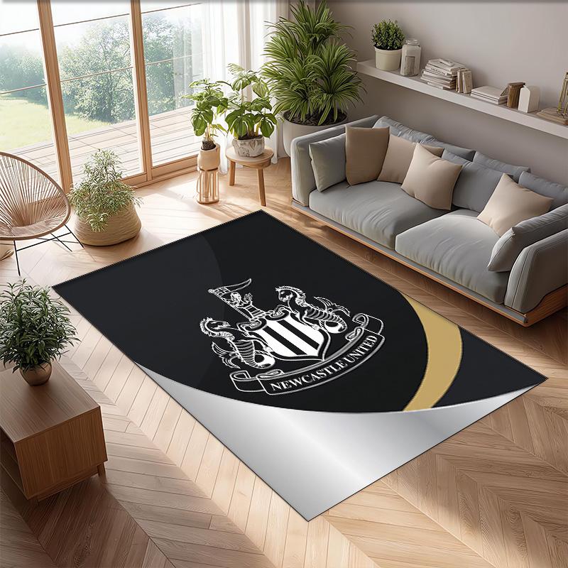 Tappeto in Velluto di Cristallo con Stampa di Calcio del Newcastle United, Comodo Assorbente d'Acqua Antiscivolo Tappeto per Pavimento Interno