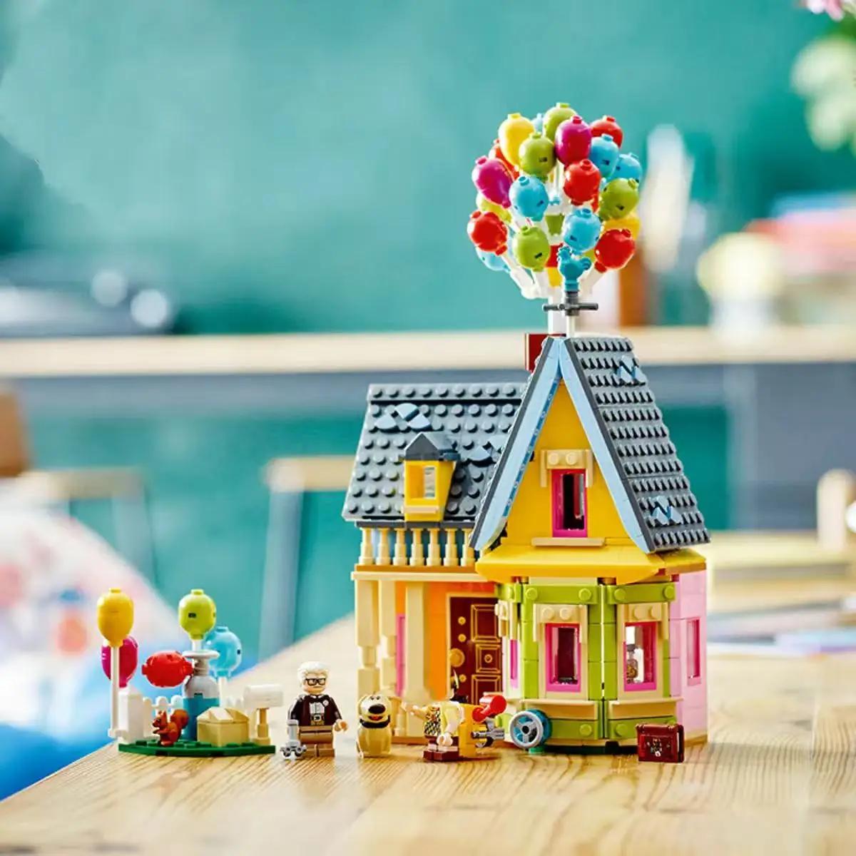 

MOC 43217 Creative Building Block Model Kit, suitable as a gift for birthdays, Christmas, and Halloween, architectural model. no box