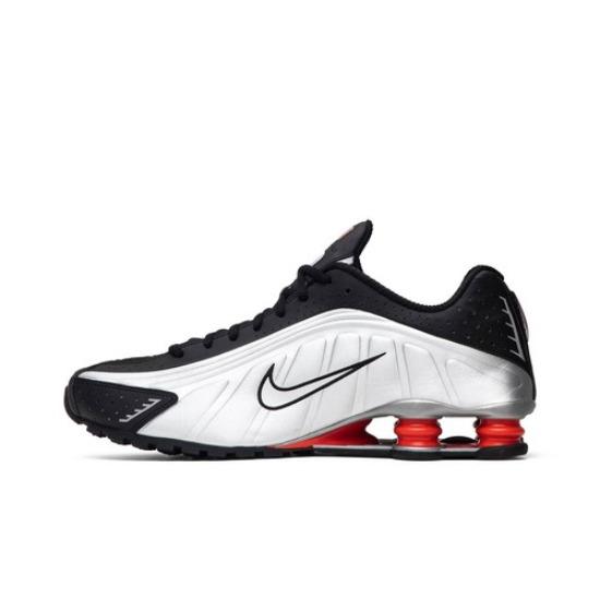 

Nike Shox R4 Retro OG BV1111-008 EU 37.5 помаранчевий/чорний