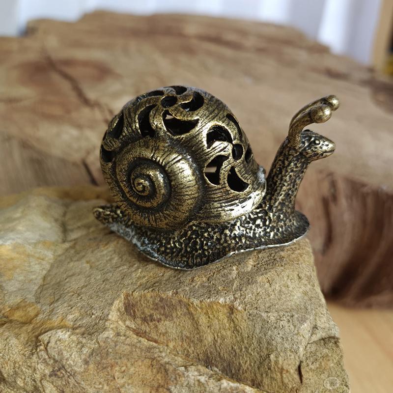 1Pcs Censer Snail Censer Antique Brass Tabletop Tea Pet Home Decoration Tea Pet Home Decoration