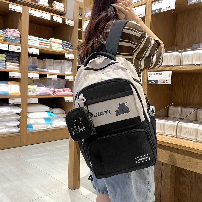 Женский рюкзак с цветными блоками — фото 3