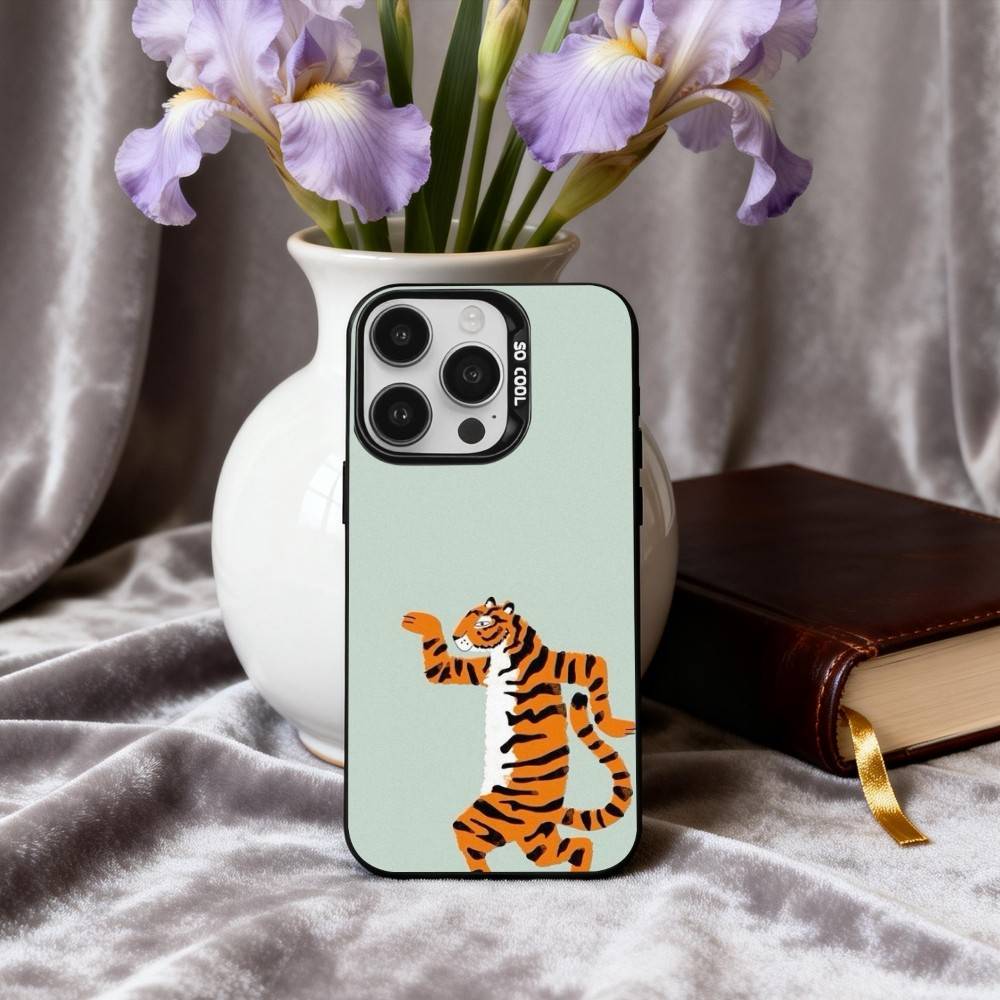 Cute Tiger Art Phone Case For iPhone17,16,15,14,13,12,11 Plus,Pro Max Candy Silver Plated Inside Cover