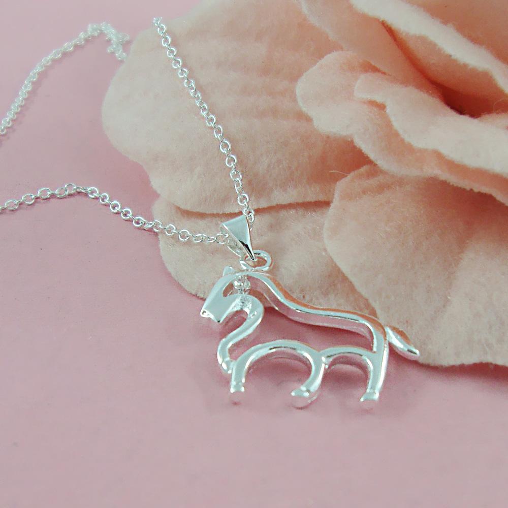 925 Silver Horse Pendants Necklaces Loving Design Cute Animal Pony Necklace Movie Jewelry Party Accessories Gifts