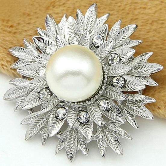Breastpin Elegant Easy Matching Alloy Flower Faux Pearls Women Brooch Pin for Dating