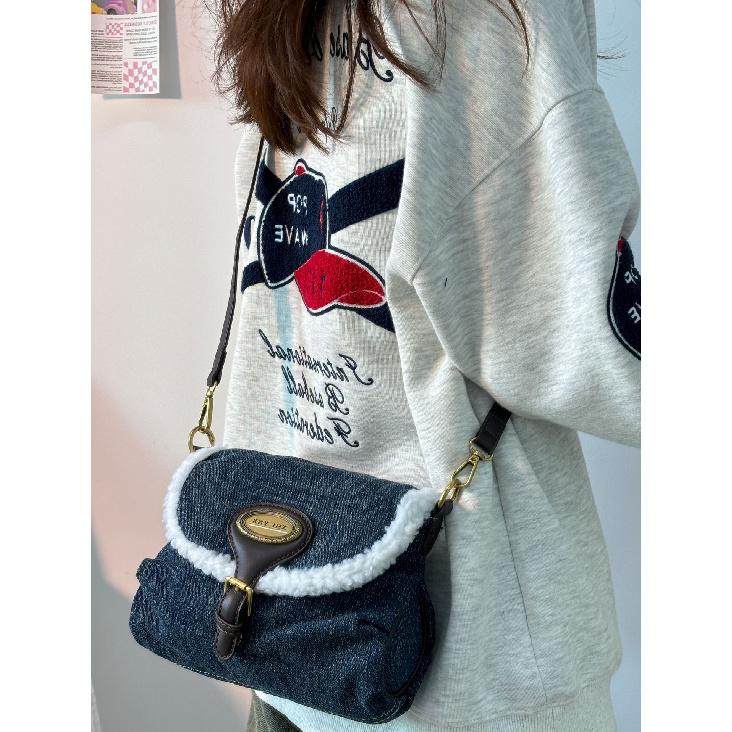 

Western Cowboy American Style Underarm Denim Bag Autumn Winter Patchwork Lamb Wool Bag for Women 2024 New Single Shoulder Crossbody Bag темно-синий