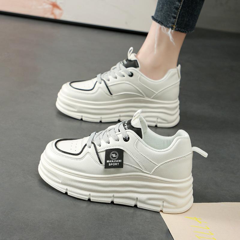 Board Shoes Women's 2025 Spring Little White Shoes New Versatile Casual Women's Shoes Show Feet Small Platform Sports Shoes