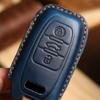 Leather Car Key Case Cover for  A4L A5 Q7 TT TTS A3 A4 B9 A6 A7 4K A8 E-tron Q5 Q8 C8 D5 SQ8 Car Keychain