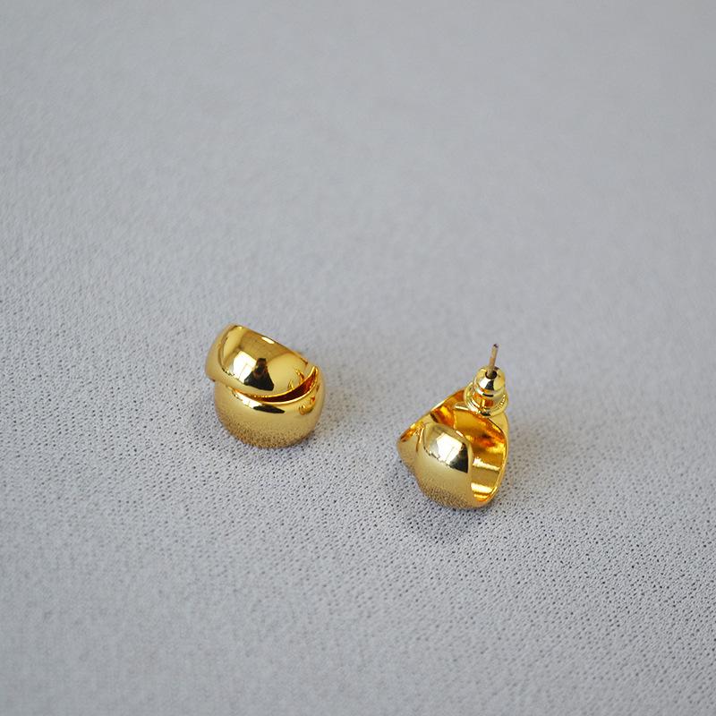 Niche Fashion Simple Exquisite Brass Gold-plated Double C Winding 925 Silver Needle Cold Temperament Stud Earrings Earrings Women