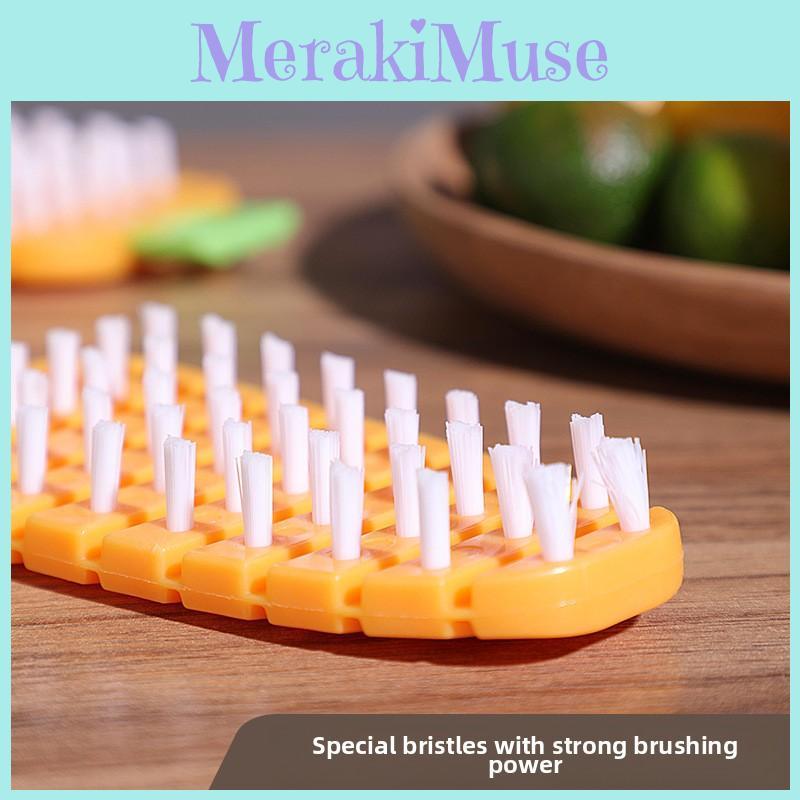 Flexible Cleaning Kitchen Brush For Fruits And Vegetables With Nylon Bristles