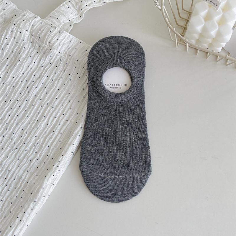 

Женские летние тонкие сетчатые дышащие невидимые носки с нескользящей пяткой 1 pair серый