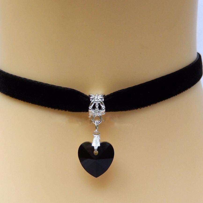 European & American Crystal Heart Pendant Velvet Choker Necklace