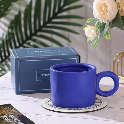 Taza de cerámica de gran capacidad, taza de leche, pinza de mano, orejas grandes irregulares, taza de cerámica para pareja, taza de café de celebridad de Internet