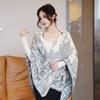 Autumn and winter wool blended jacquard shawl new cashew flower double-sided imitation cashmere large square scarf warm and thickened scarf