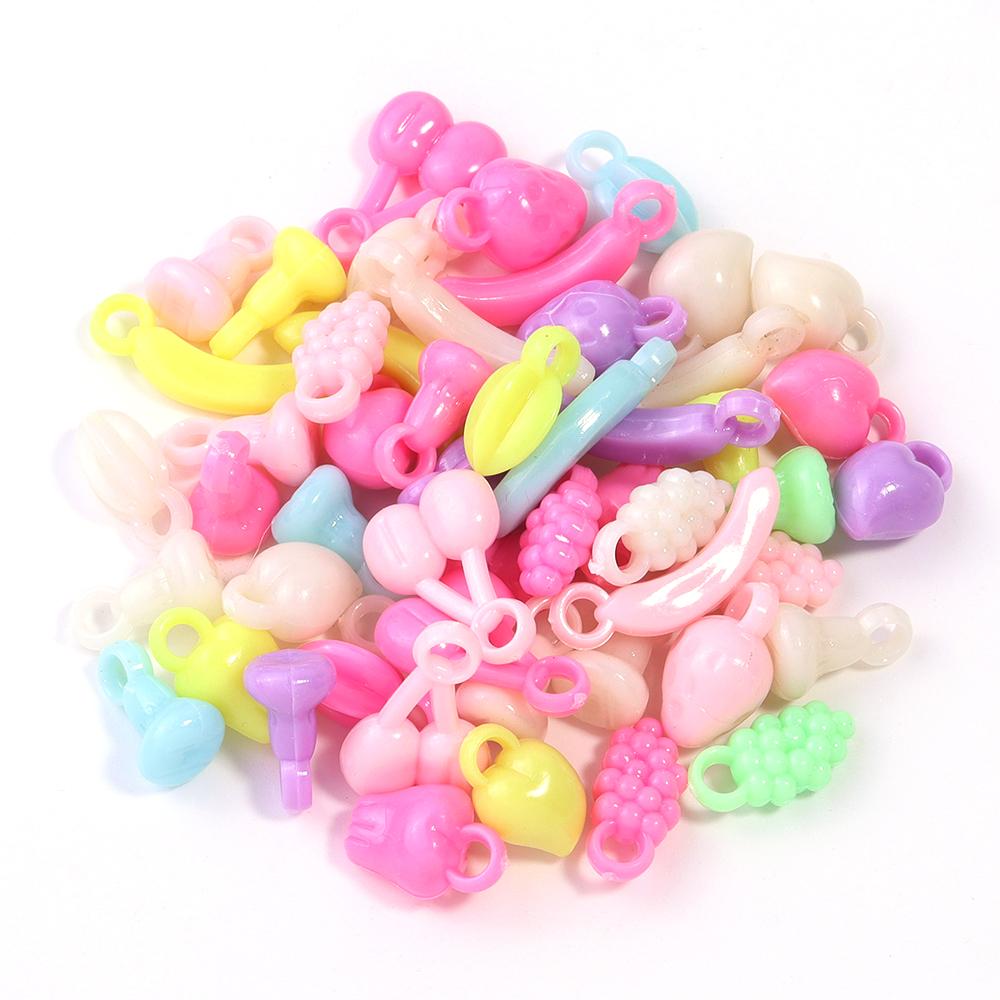 50 Stück/Los Gemischte Farbe Kunststoffperlen Schmetterling Schneeflocke Süßigkeitenform Lose Perlen Für DIY Armband Ohrringe Zubehör Großhandel
