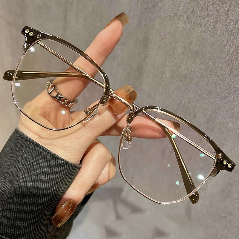 Fashionable Ultra-light Retro Temperament Half-frame Glasses For Women With High-end Anti-blue Light Flat-glass Myopia Glass