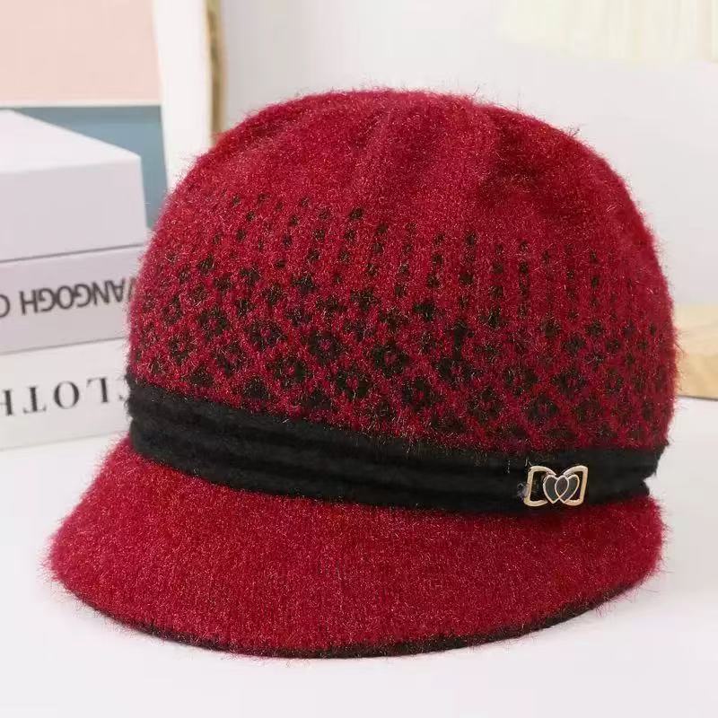 Women's Knitted Beanie Hat Thickened Winter Cap Breathable Warm Knitted Hat for Outdoor Fashion Women Accessory