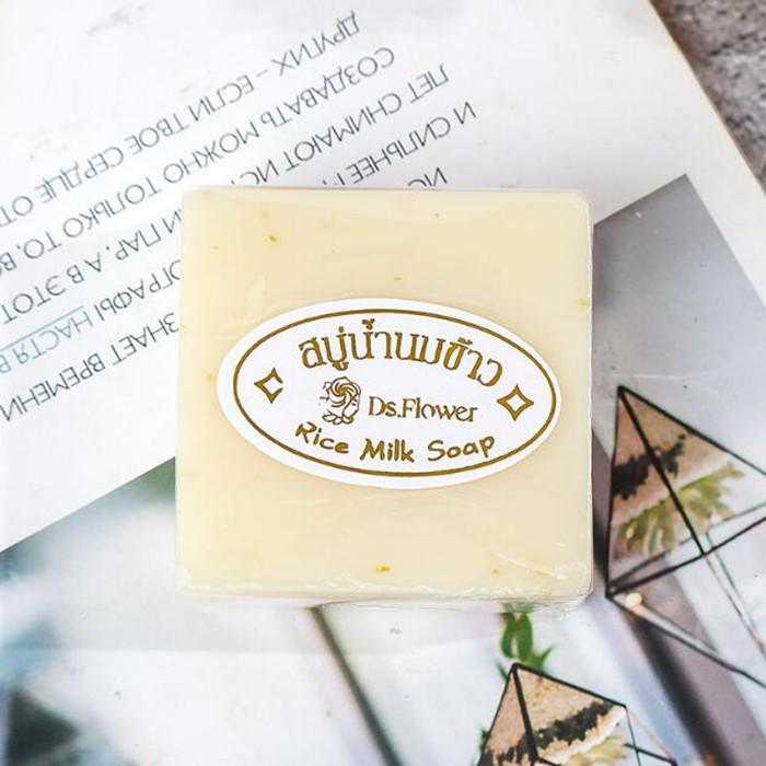 

Рисовое мыло ручной работы отбеливающее увлажняющее 65г