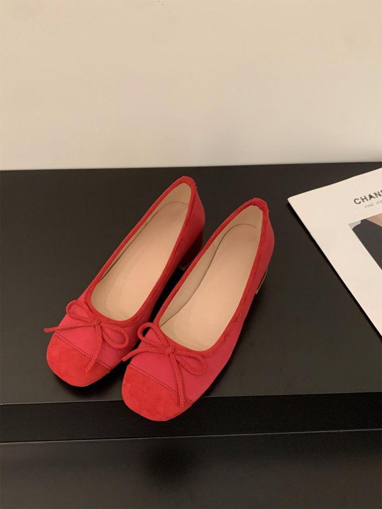 Chaussures de soirée douces à talons moyens de printemps français, chaussures de fée 2025 nouveau printemps et automne rétro ballet rouge chaussures simples