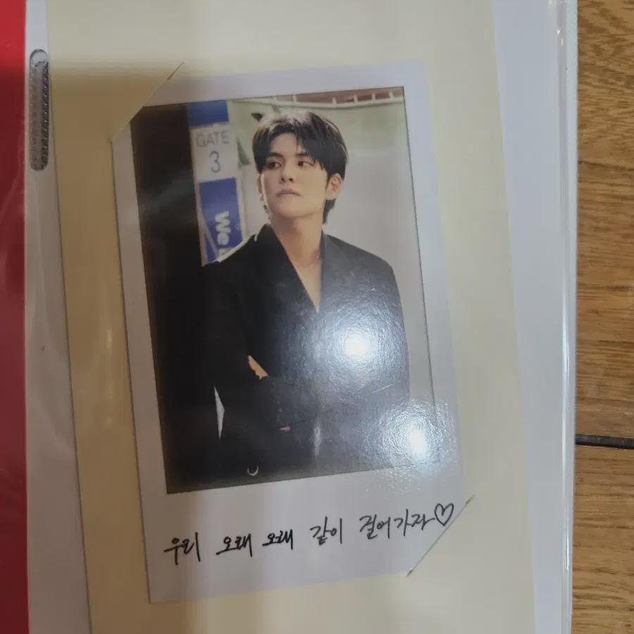 

DAY6 Фото с посланием от Вонпиля