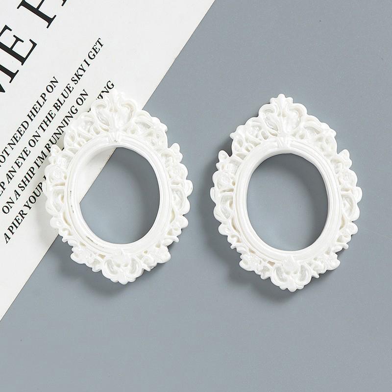Mini Vintage Resin Picture Frame Cute Antiqued Small Photo Frame for Dollhouse Ornaments Desktop Display DIY Craft Gifts