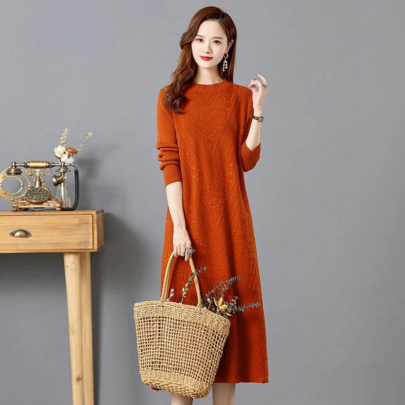 Plus-size Sweater Dress for Women in Autumn and Winter Long Knee-length Knitted Sweater Loose Solid Color Pullover