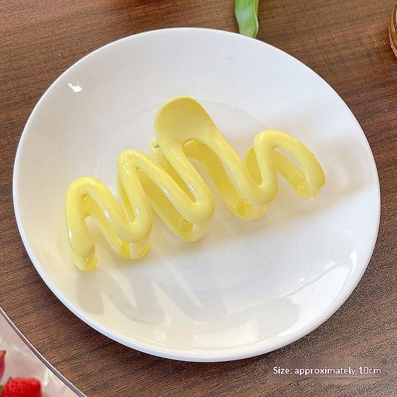 Colorful Jelly Wave Hair Claw Shark Hair Claw Clip Women Girls Korean Sweet Simple Irregular Hair Clip Hair Accessories