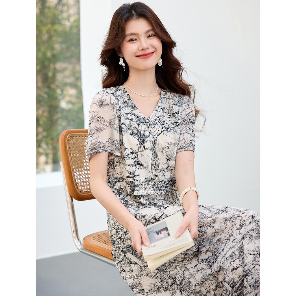 High quality 26 year summer V-neck women's mid length skirt dress looks slim, covers belly, slightly chubby, mid length skirt for women