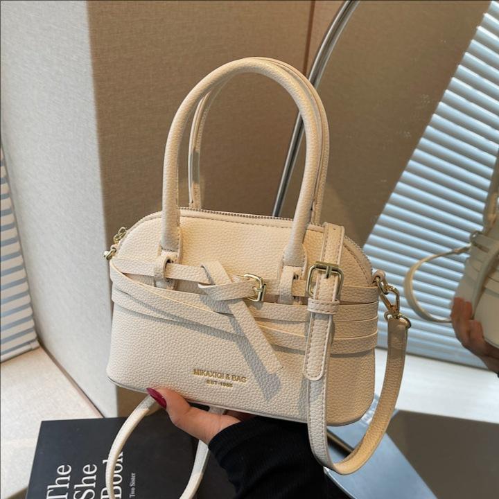 Fashion Handbag Women's New Versatile Shoulder Messenger Bag