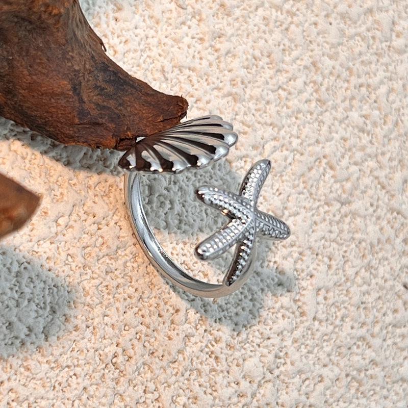 

Кольцо из нержавеющей стали с гальваническим покрытием из 18-каратного золота в виде морской звезды - Ювелирные изделия серии Океан