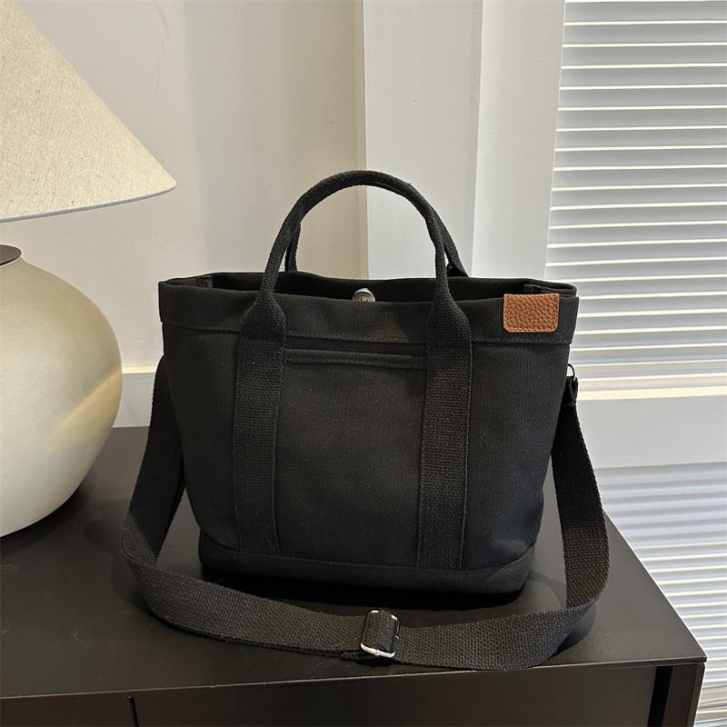 Sac à bandoulière minimaliste élégant Sac fourre-tout tendance pour tenues décontractées de tous les jours