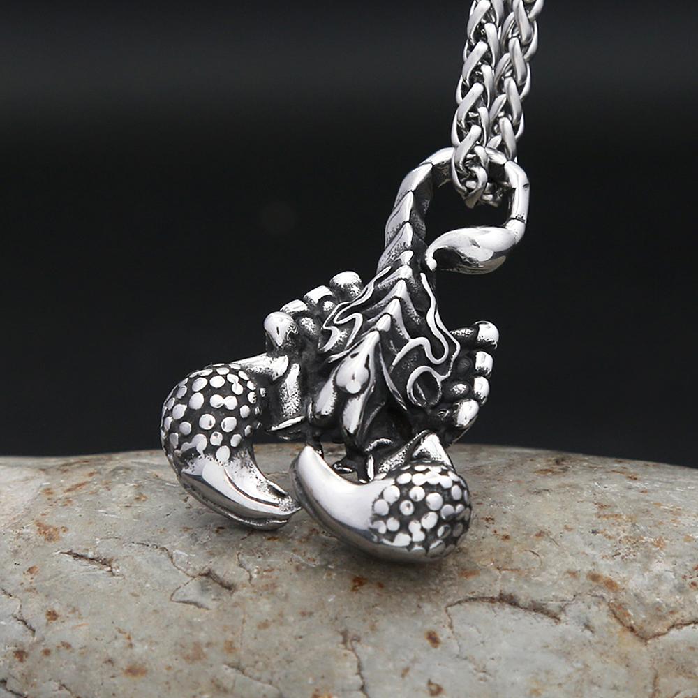 Gothic Animal Scorpion King Pendant Necklace Stainless Steel Men's Unique Punk Metal Sliding Pendant Party Jewelry Gifts