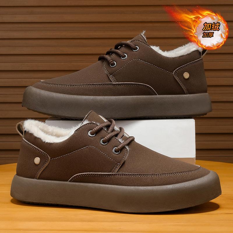 2025 hiver nouveau version coréenne de la mode chaussures chaudes pour hommes tendance velours épaissi chaussures en coton pour hommes chaussures décontractées pour jeunes