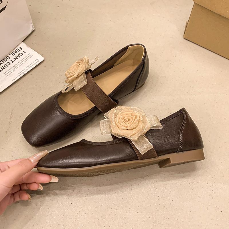 Flat bottom gentle Mary Jane single shoes women's shoes 2025 spring and autumn French flowers with skirt ballet evening shoes