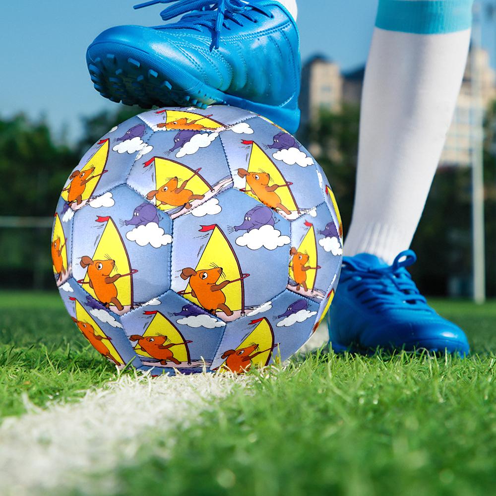 Die Maus Theme Size 5 Soccer Ball, Suitable for Both Indoor and Outdoor Matches, a Gift Suitable for Everyone.