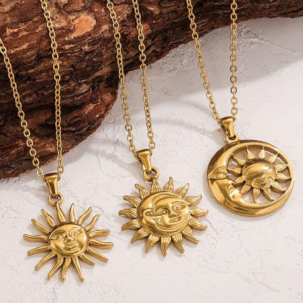 Sun Pendant Necklace, New Light Luxury Retro High-end Necklace Gift.