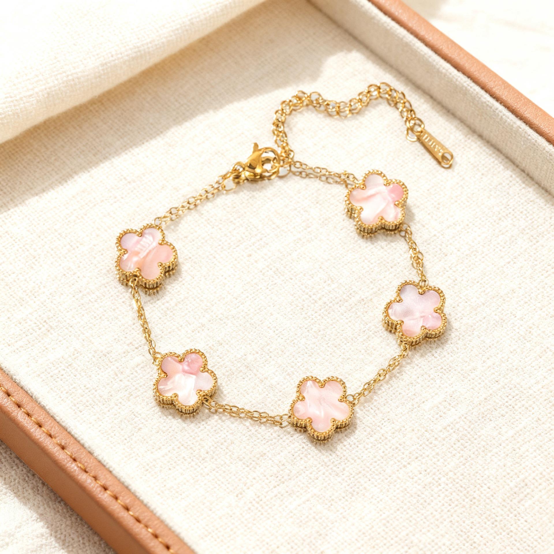 

13mm Titanium Steel Clover Bracelet - Korean Style, Daily Wear, 18k Non-Fading, Versatile Jewelry